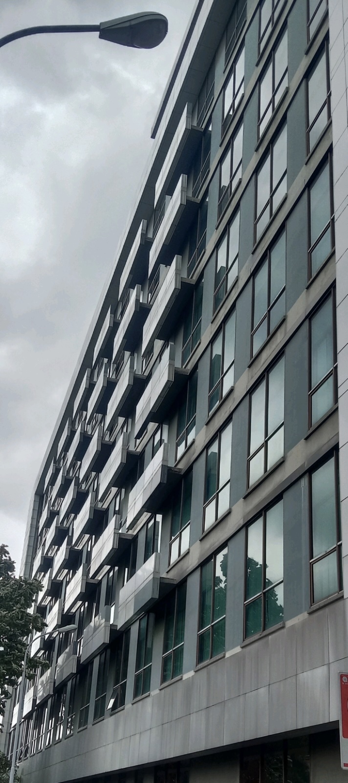 Figure 3. Dewangga’s observation of nirmana principles applied to the architectural scale of the campus building facade. Credit: Image courtesy of the student.