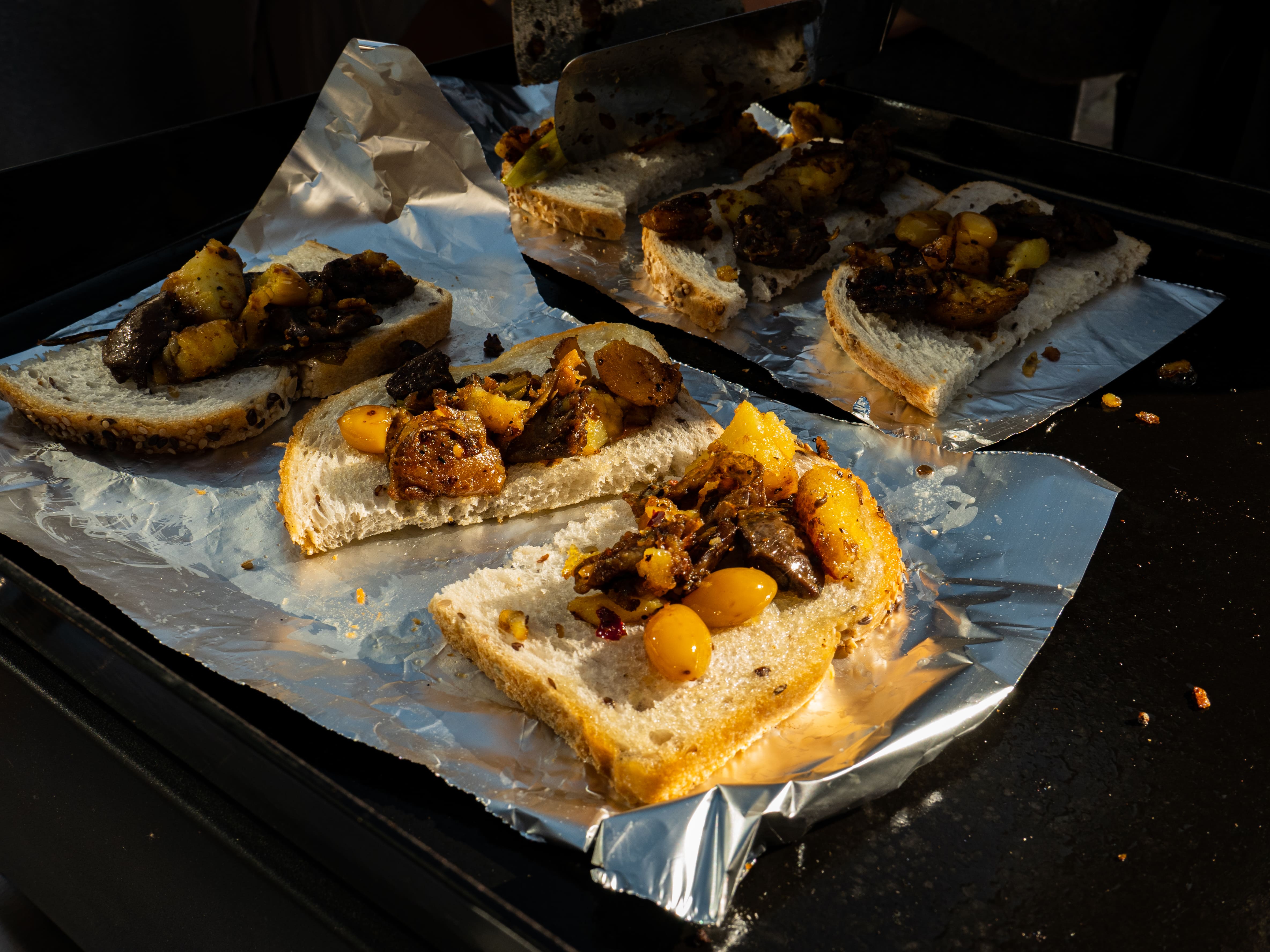 Figure 2. Offal dish testing for the ’ORGANic club, 2023. Photograph by the author.